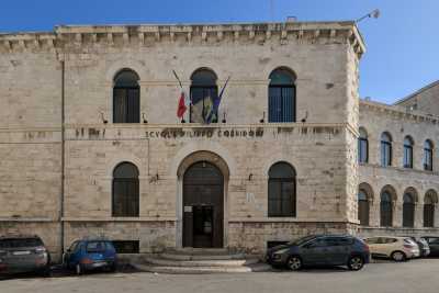 La storia della scuola Corridoni: dal 1939 punto di riferimento per la comunit� di Bari Vecchia